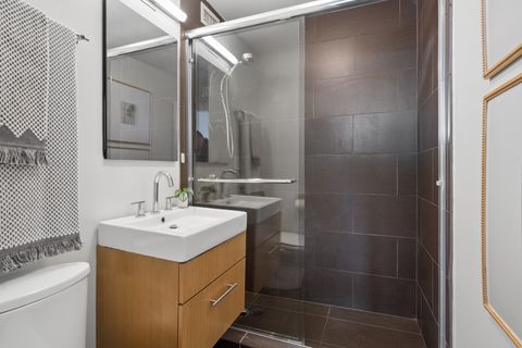 Tiny photo for 2930 N SHERIDAN Road #2106, Chicago, IL 60657 (MLS # 12633979)