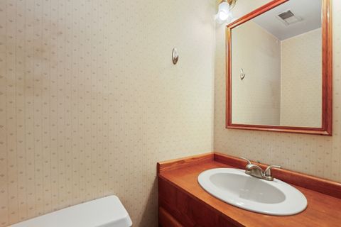 Tiny photo for 828 Tamms Lane, Bolingbrook, IL 60440 (MLS # 12642595)