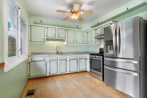 Tiny photo for 828 Tamms Lane, Bolingbrook, IL 60440 (MLS # 12642595)