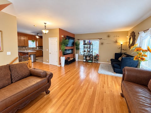 Tiny photo for 11 Monarch Drive, Streamwood, IL 60107 (MLS # 12795715)