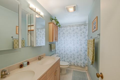 Tiny photo for 332 N West Avenue, Elmhurst, IL 60126 (MLS # 12578956)