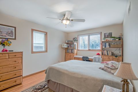 Tiny photo for 332 N West Avenue, Elmhurst, IL 60126 (MLS # 12578956)