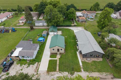 Tiny photo for 118 E Diller Street, Pontiac, IL 61764 (MLS # 12723347)