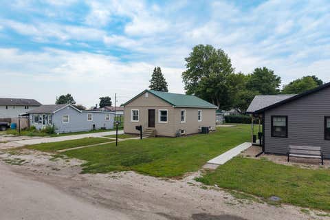 Tiny photo for 118 E Diller Street, Pontiac, IL 61764 (MLS # 12723347)