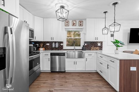 Tiny photo for 11706 S Watkins Avenue, Chicago, IL 60643 (MLS # 12480037)