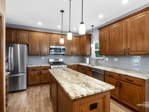 Tiny photo for 1524 W Mooseheart Road, North Aurora, IL 60542 (MLS # 12606526)