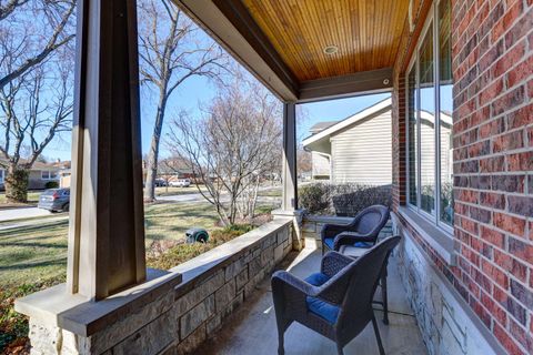 Tiny photo for 881 S Bryan Street, Elmhurst, IL 60126 (MLS # 12568752)