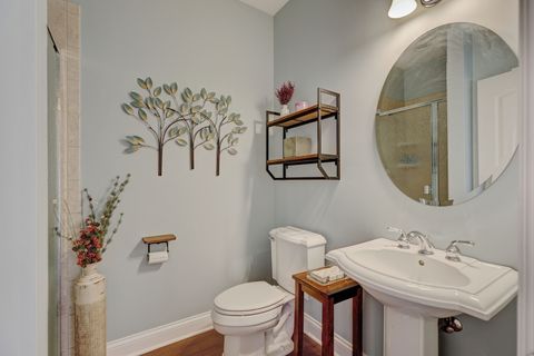 Tiny photo for 881 S Bryan Street, Elmhurst, IL 60126 (MLS # 12568752)