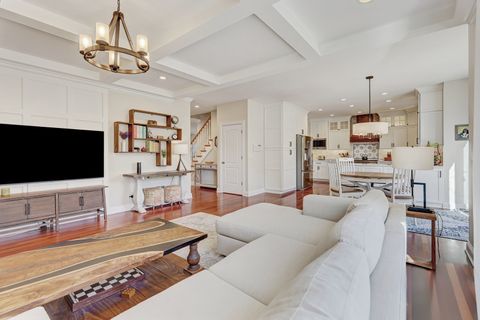 Tiny photo for 881 S Bryan Street, Elmhurst, IL 60126 (MLS # 12568752)