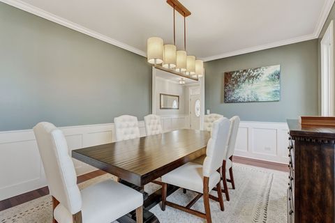 Tiny photo for 881 S Bryan Street, Elmhurst, IL 60126 (MLS # 12568752)