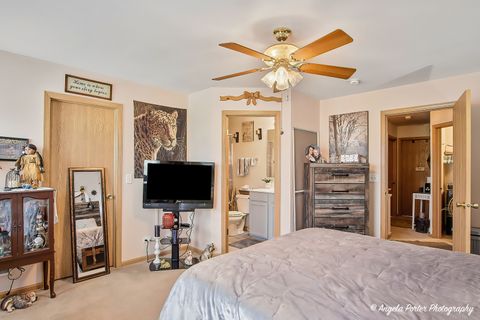 Tiny photo for 2636 Evergreen Circle, McHenry, IL 60050 (MLS # 12639080)