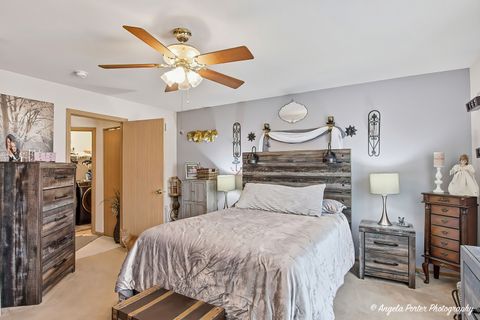 Tiny photo for 2636 Evergreen Circle, McHenry, IL 60050 (MLS # 12639080)