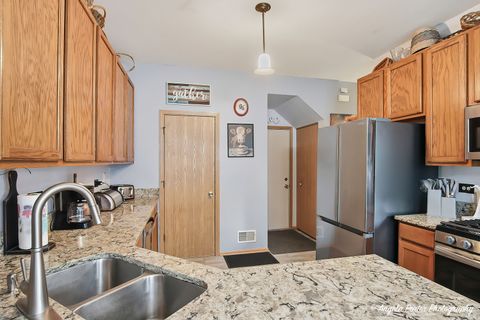 Tiny photo for 2636 Evergreen Circle, McHenry, IL 60050 (MLS # 12639080)