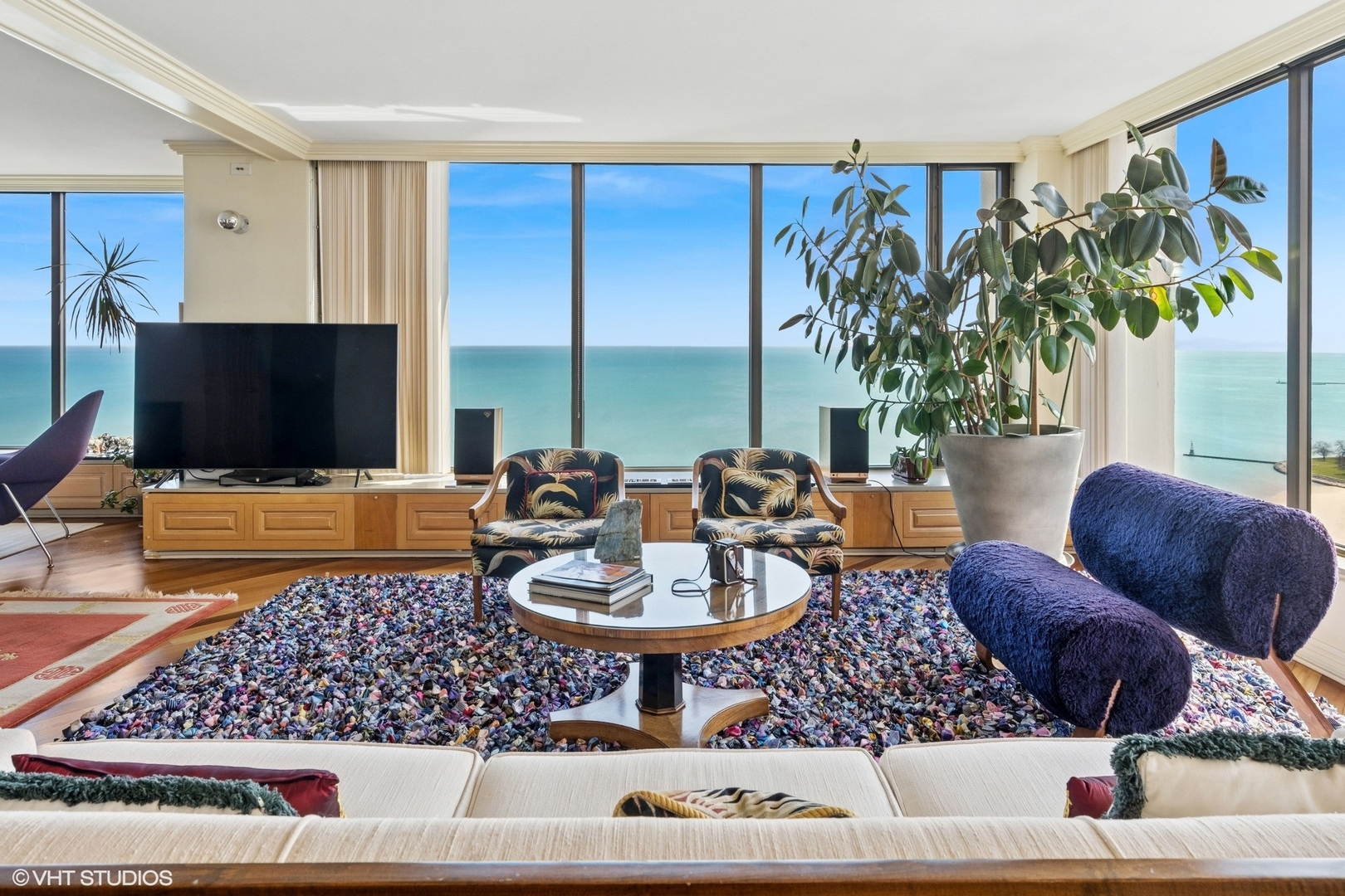 5455 N Sheridan Road 3601-3602