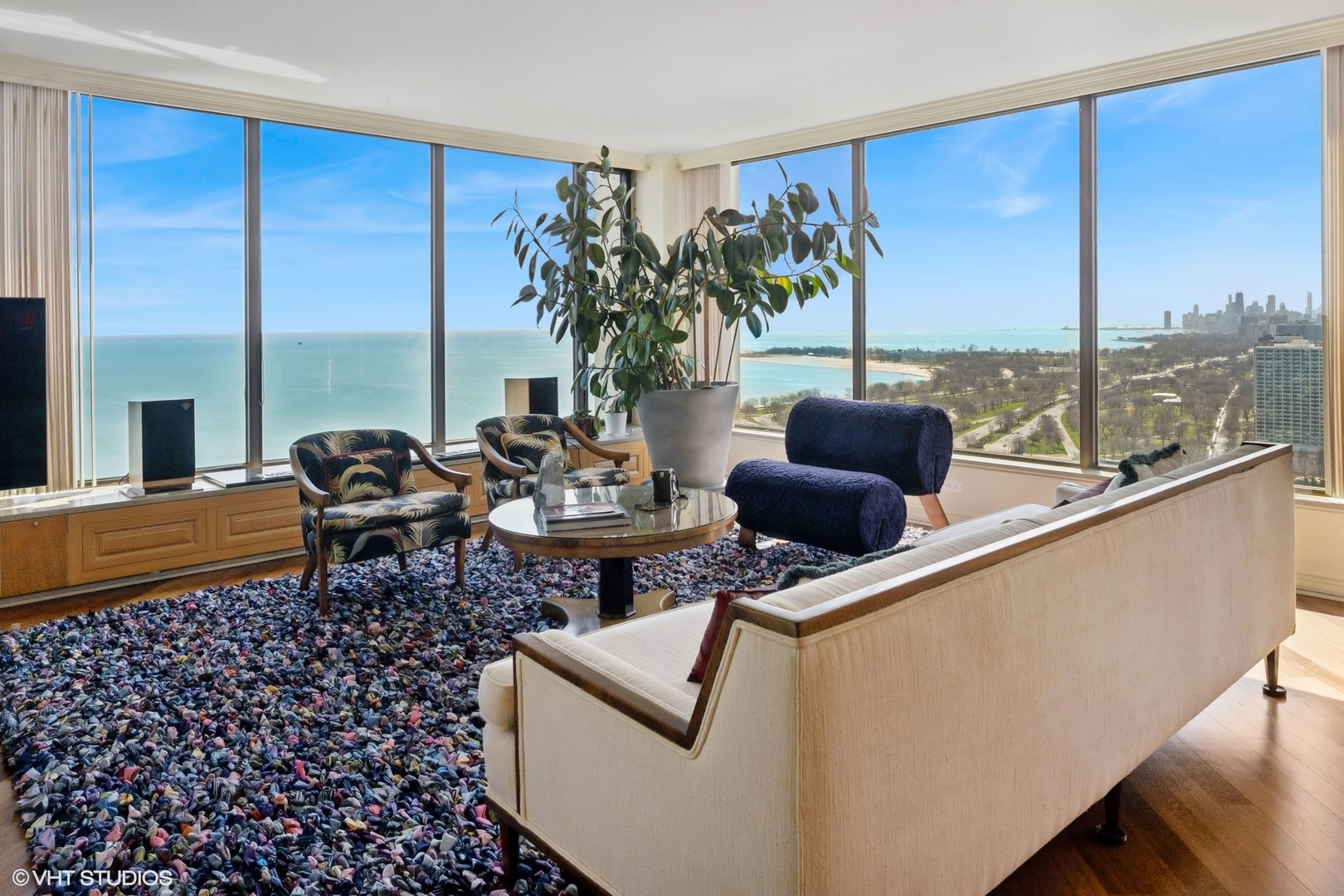 5455 N Sheridan Road 3601-3602