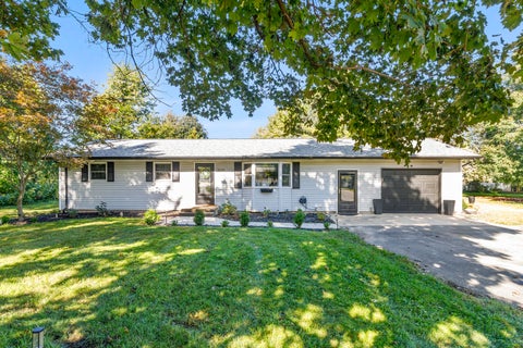 Photo of 3659 N Il Route 71, Sheridan, IL 60551 (MLS # 12776590)
