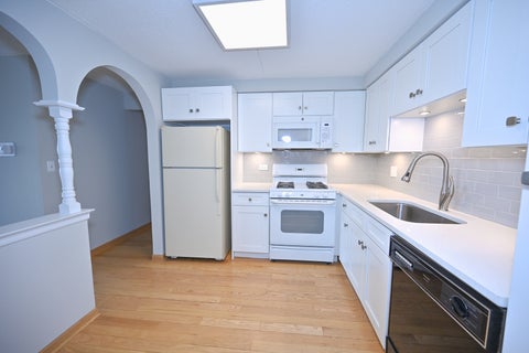 Tiny photo for 6950 W Forest Preserve Drive #207, Norridge, IL 60706 (MLS # 12666255)