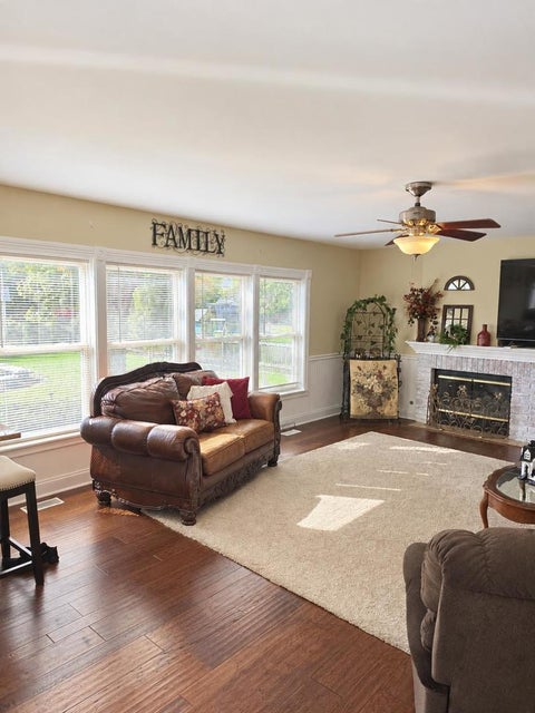 Tiny photo for 1606 Cottonwood Trail, Yorkville, IL 60560 (MLS # 12796285)