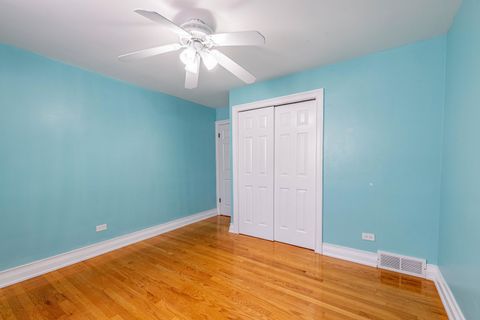 Tiny photo for 9220 S Avers Avenue, Evergreen Park, IL 60805 (MLS # 12599723)