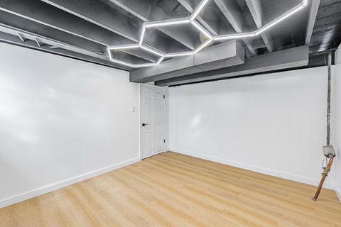 Tiny photo for 9220 S Avers Avenue, Evergreen Park, IL 60805 (MLS # 12599723)