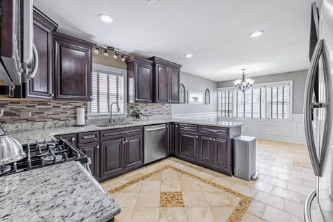 Tiny photo for 9220 S Avers Avenue, Evergreen Park, IL 60805 (MLS # 12599723)