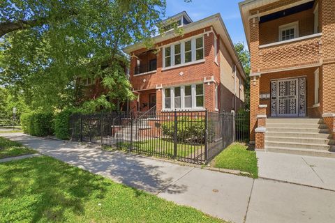 Photo of 6805 S Talman Avenue, Chicago, IL 60629 (MLS # 12648469)
