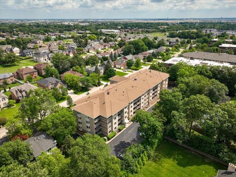 Tiny photo for 440 E Montrose Avenue #106, Wood Dale, IL 60191 (MLS # 12470773)