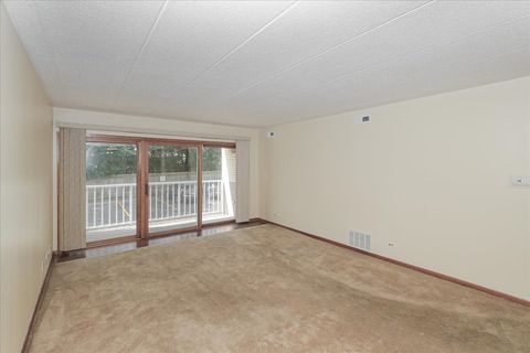 Tiny photo for 440 E Montrose Avenue #106, Wood Dale, IL 60191 (MLS # 12470773)