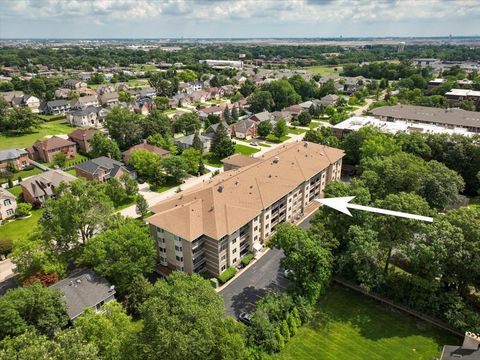 Tiny photo for 440 E Montrose Avenue #106, Wood Dale, IL 60191 (MLS # 12470773)