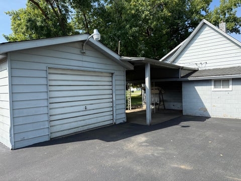 Tiny photo for 1507 N Russell Street, Marion, IL 62959 (MLS # 12743687)