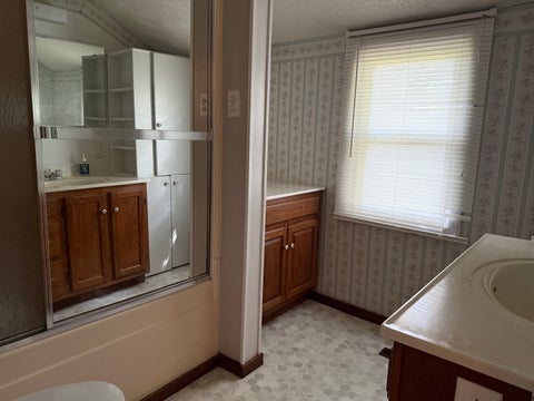 Tiny photo for 1507 N Russell Street, Marion, IL 62959 (MLS # 12743687)