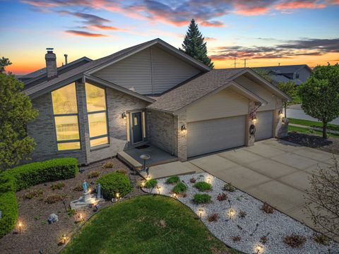 Photo of 19839 Silverside Drive, Tinley Park, IL 60487 (MLS # 12590043)