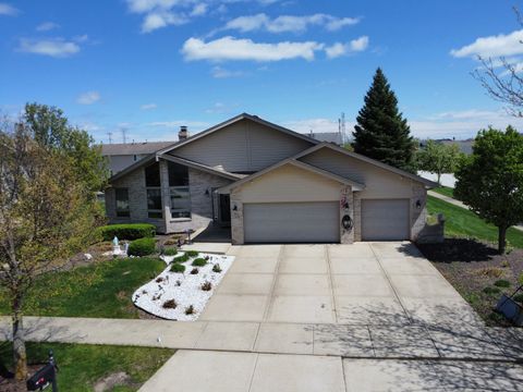 Tiny photo for 19839 Silverside Drive, Tinley Park, IL 60487 (MLS # 12590043)