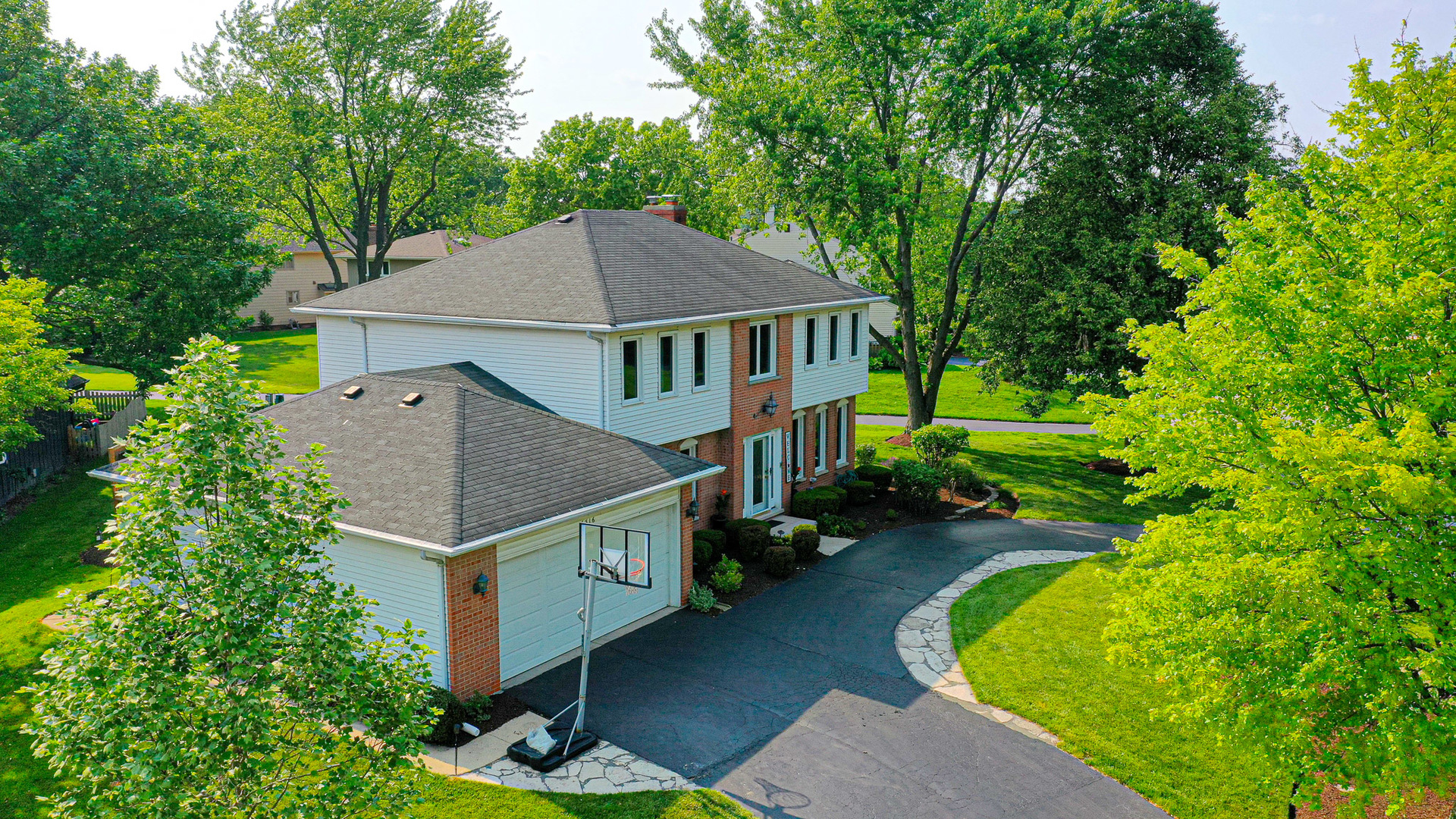 6316 Knollwood Court