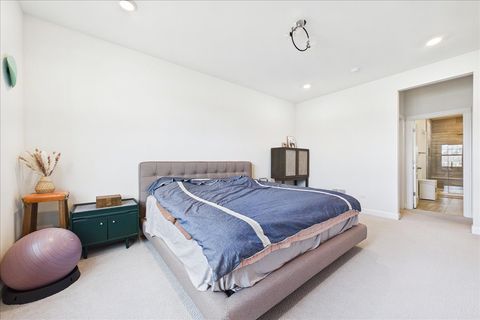 Tiny photo for 33 Woodland Trail, Lincolnshire, IL 60069 (MLS # 12611648)