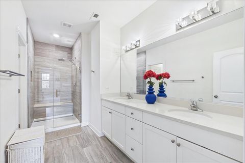 Tiny photo for 33 Woodland Trail, Lincolnshire, IL 60069 (MLS # 12611648)