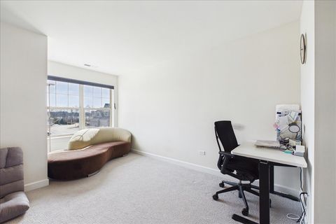 Tiny photo for 33 Woodland Trail, Lincolnshire, IL 60069 (MLS # 12611648)