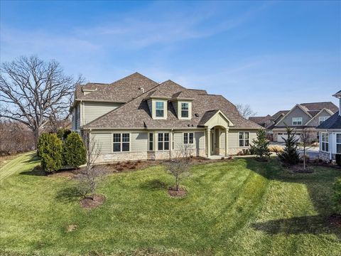 Tiny photo for 33 Woodland Trail, Lincolnshire, IL 60069 (MLS # 12611648)