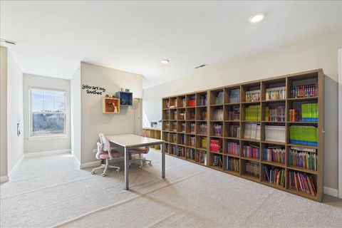 Tiny photo for 33 Woodland Trail, Lincolnshire, IL 60069 (MLS # 12611648)