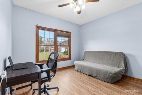 Tiny photo for 675 White Pine Circle, Lake In The Hills, IL 60156 (MLS # 12514720)