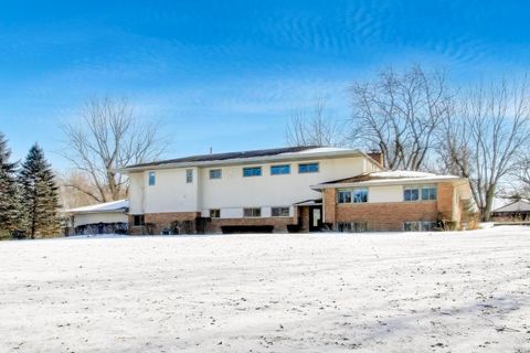 Tiny photo for 926 Braeburn Road, Inverness, IL 60067 (MLS # 12555113)