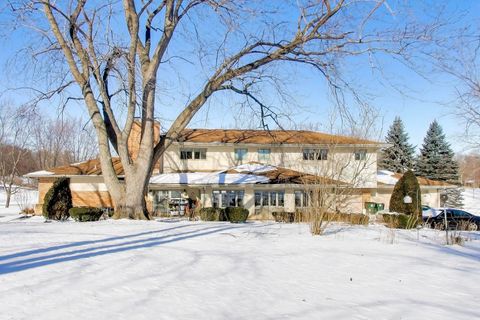 926 Braeburn Road Inverness IL 60067