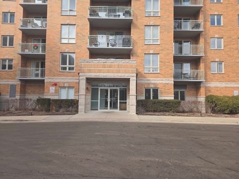Photo of 6815 N MILWAUKEE Avenue #201, Niles, IL 60714 (MLS # 12570546)