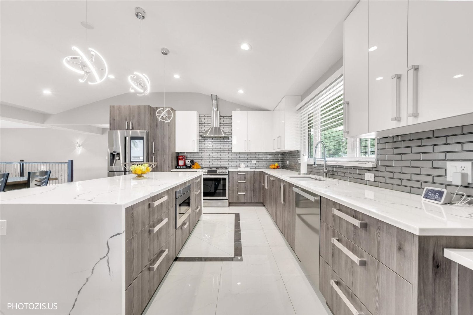 831 Sunnyside Road