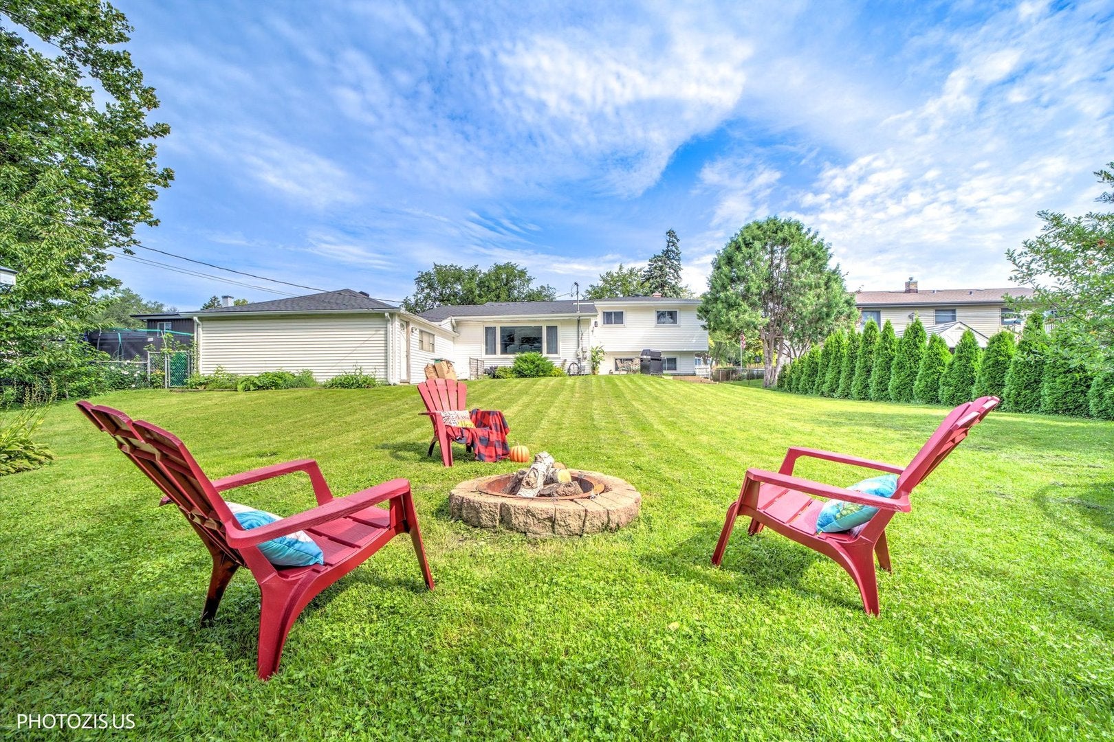 831 Sunnyside Road