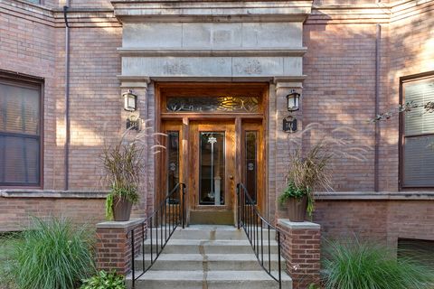 744 W California Terrace 1 Chicago IL 60657