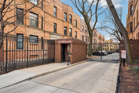 744 W California Terrace 1 Chicago IL 60657