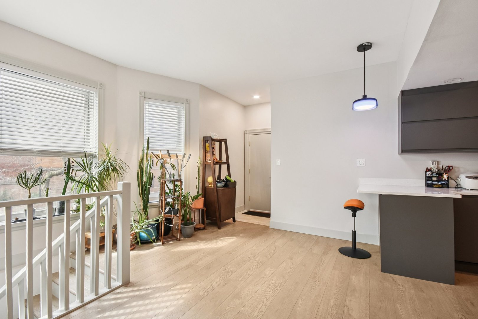 744 W California Terrace 1