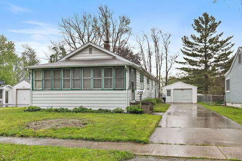 148 Holly Street DeKalb IL 60115