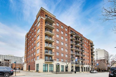 Tiny photo for 4848 N SHERIDAN Road #203, Chicago, IL 60640 (MLS # 12575857)